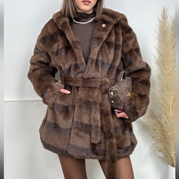 MOMS BEAUTIFUL JACKET FAUX FUR - Picture 4 of 5